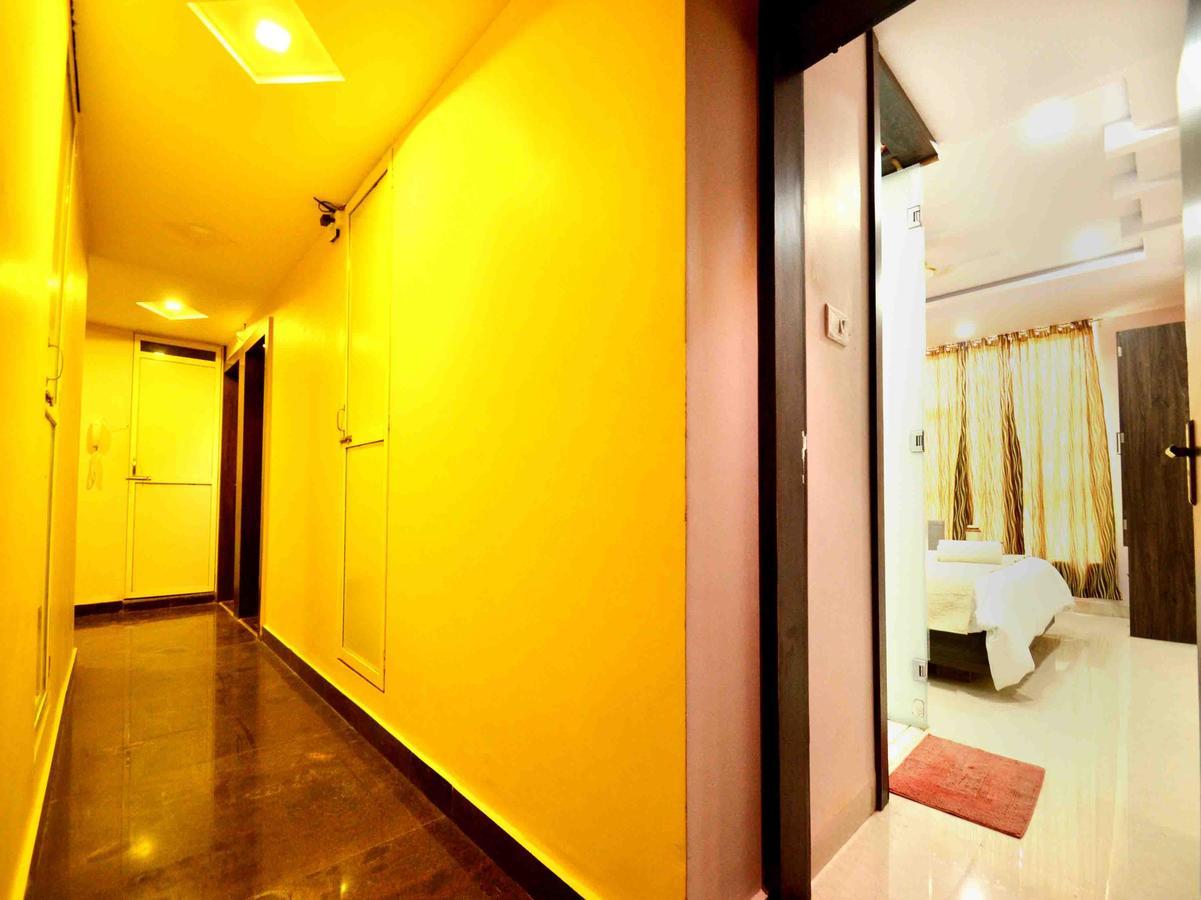 Oyo 2403 Hotel Aamantran Avenue Ujjain Eksteriør bilde