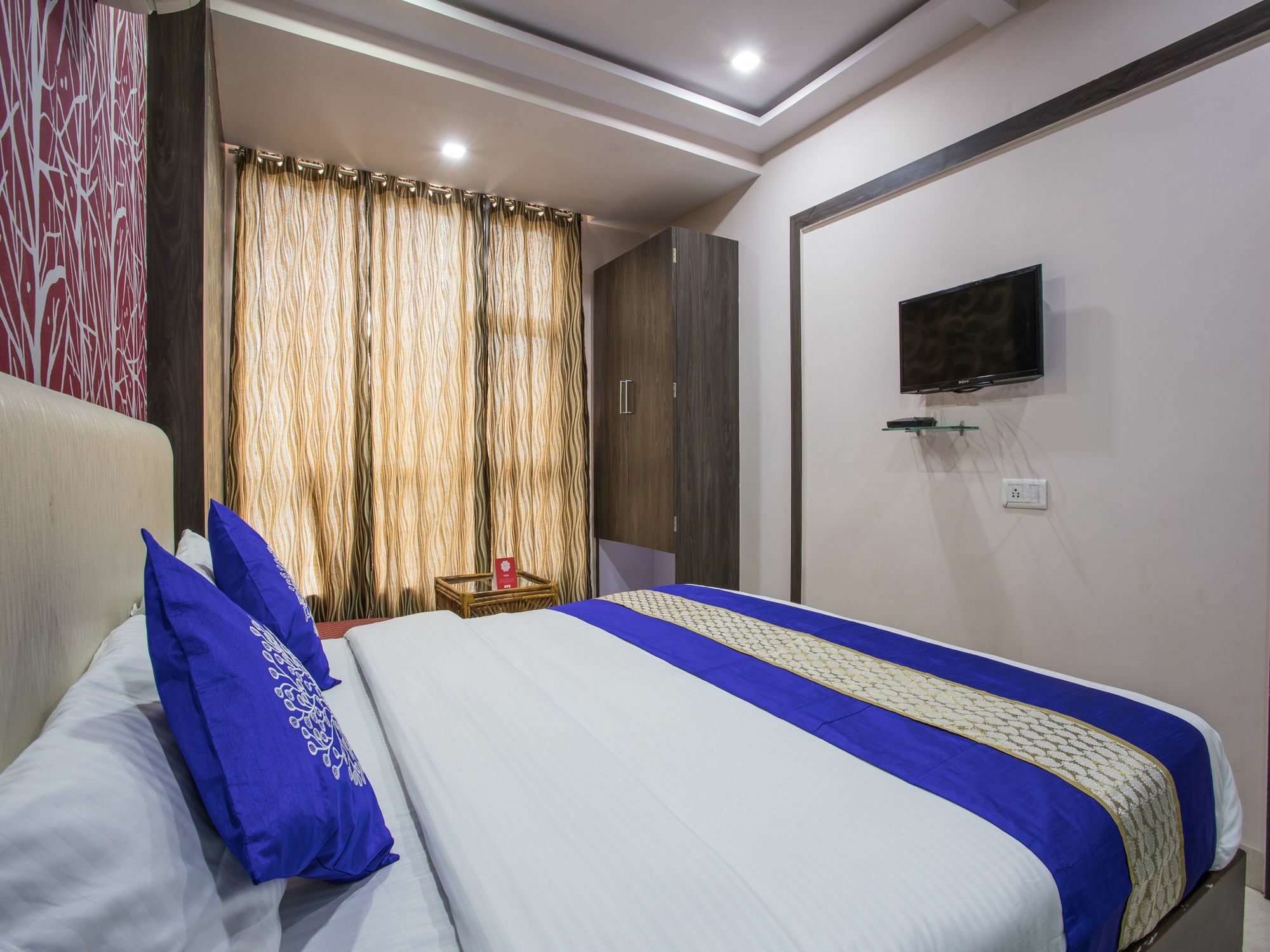 Oyo 2403 Hotel Aamantran Avenue Ujjain Eksteriør bilde